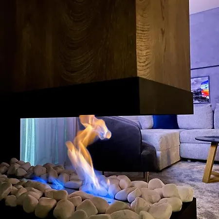 La Pista Apartment *